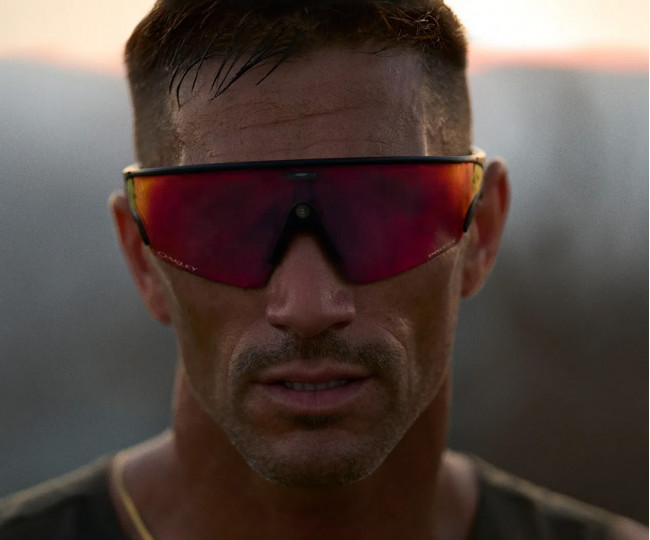 Смарт-очки Oakley Meta Vanguard Black Lens color: Prizm™ Road